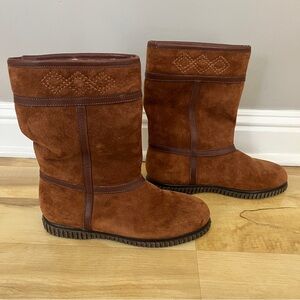 Bass Suede Leather Boots Women's 7 Brown Sherpa Lined Boho Granola Mid Shaft Tan